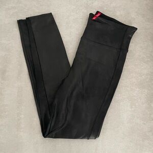 Spanx Liquid Leggings (Large)